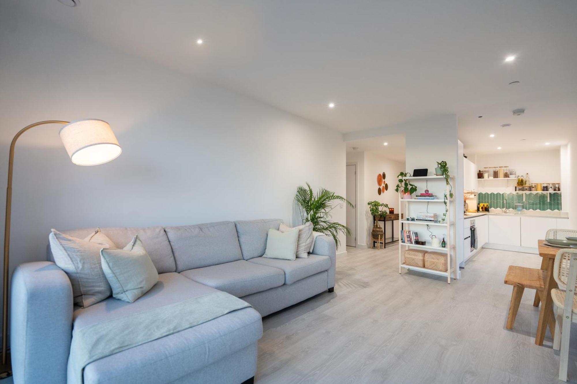 Sunset Retreat: Steps From Heathrow/Twickenham Apartment Hounslow Exterior photo